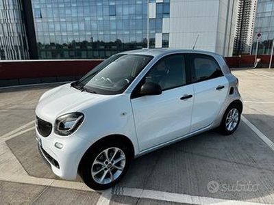 SMART FORFOUR 1.0 70cv OK NEOPATENTATO NUOVA