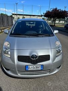 TOYOTA Yaris - 1.3 Luna