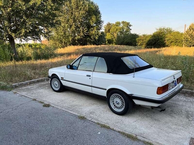 Usato 1988 BMW 320 Cabriolet 2.0 Benzin 129 CV (16.000 €)