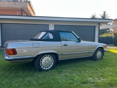 Usato 1988 Mercedes 300 3.0 Benzin 188 CV (39.500 €)