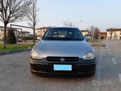 Usato 1994 Opel Corsa 1.6 Benzin 109 CV (6.900 €)