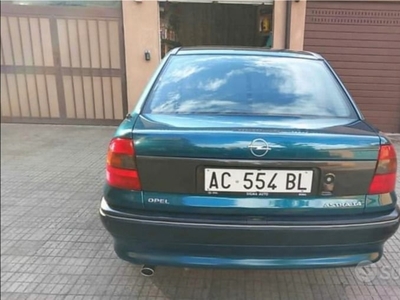 Usato 1995 Opel Astra 1.4 Benzin 82 CV (3.400 €)