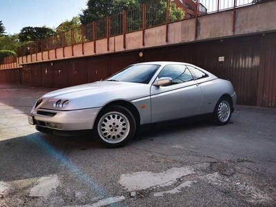 Usato 1996 Alfa Romeo GTV 2.0 Benzin 150 CV (4.500 €)