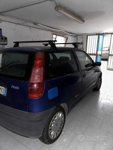 Usato 2000 Fiat Punto 1.2 Benzin 60 CV (750 €)