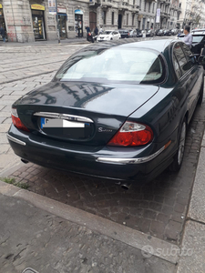 Usato 2000 Jaguar S-Type Benzin (10.000 €)