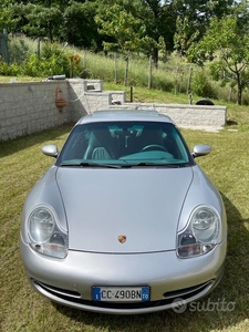 Usato 2001 Porsche 911 Carrera 4 3.4 Benzin 300 CV (48.000 €)