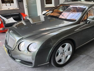 Usato 2005 Bentley Continental 6.0 Benzin 558 CV (49.900 €)