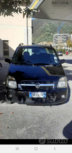 Usato 2005 Opel Agila 1.0 Benzin 60 CV (1.850 €)