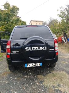 Usato 2006 Suzuki Vitara Diesel 177 CV (7.300 €)