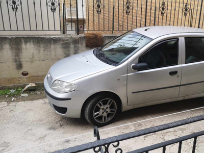 Usato 2010 Fiat Punto 1.2 Diesel 69 CV (3.800 €)