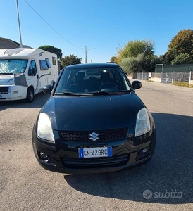 Usato 2010 Suzuki Swift 1.3 Benzin 92 CV (4.900 €)