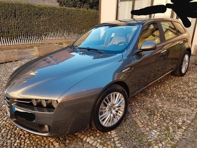 Usato 2011 Alfa Romeo 159 2.0 Diesel 136 CV (3.490 €)