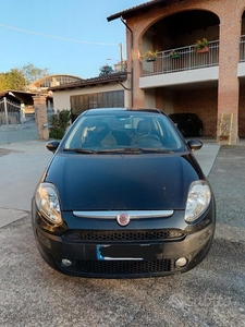 Usato 2011 Fiat Grande Punto 1.2 Benzin 65 CV (6.000 €)