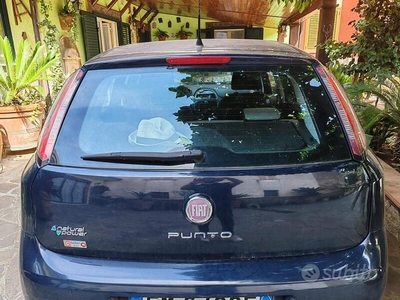 Usato 2012 Fiat Grande Punto 1.4 Benzin 77 CV (5.500 €)