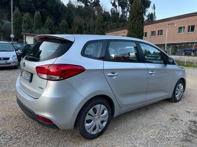 Usato 2014 Kia Carens 1.7 Diesel 115 CV (5.900 €)