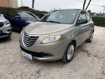 Usato 2014 Lancia Ypsilon 0.9 Benzin 85 CV (9.800 €)