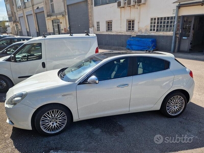 Usato 2015 Alfa Romeo Giulietta 1.6 Diesel 105 CV (7.000 €)