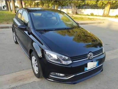 Usato 2015 VW Polo 1.0 Benzin 75 CV (12.700 €)