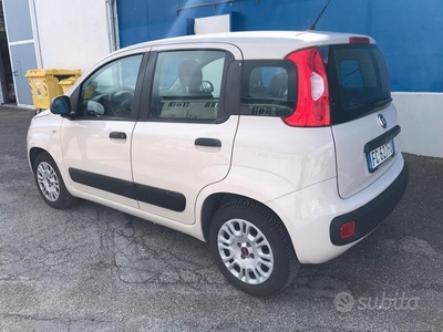 Usato 2016 Fiat Panda 1.2 Benzin 69 CV (8.600 €)