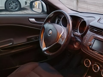 Usato 2017 Alfa Romeo Giulietta 1.6 Diesel 120 CV (8.500 €)