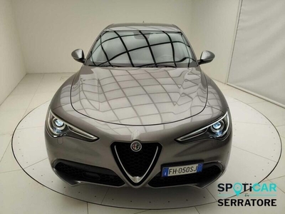 Usato 2017 Alfa Romeo Stelvio 2.0 Benzin 280 CV (23.986 €)