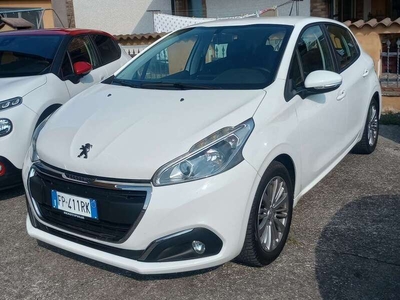 Usato 2018 Peugeot 208 1.6 Diesel 75 CV (9.990 €)