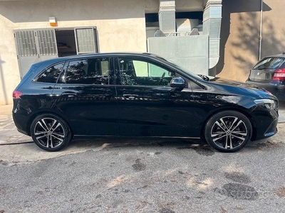 Usato 2020 Mercedes B180 1.5 Diesel 116 CV (24.000 €)