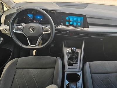 Usato 2020 VW Golf VIII 1.5 Benzin 150 CV (23.900 €)