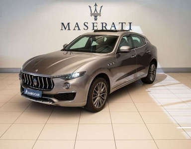 Usato 2022 Maserati Levante 3.0 Benzin 430 CV (91.500 €)
