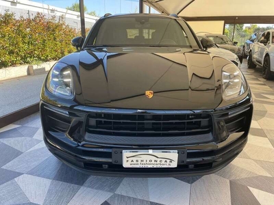 Usato 2022 Porsche Macan 2.0 Benzin 265 CV (79.500 €)