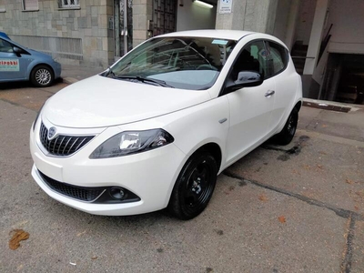 Usato 2023 Lancia Ypsilon 1.2 LPG_Hybrid 69 CV (16.490 €)