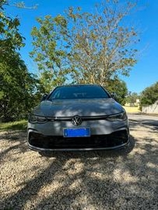 Volkswagen Golf VIII 2021 2.0 tdi R-Line 150cv dsg