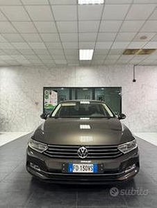 Volkswagen Passat 1.6 TDI SCR DSG Business BMT