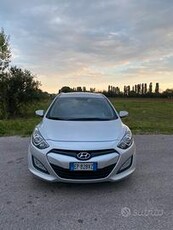 HYUNDAI i 30 1.6