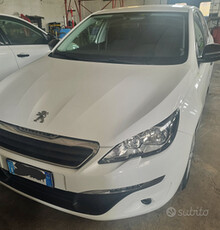 Macchina peugeot 308