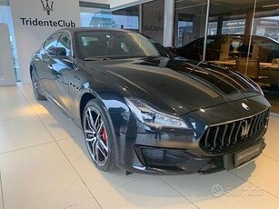 MASERATI Quattroporte V6 430 CV AWD Modena