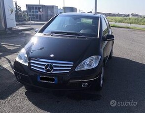 Mercedes-Benz cl A 180 Premium