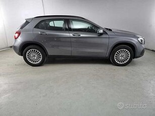 MERCEDES-BENZ GLA 200 d Automatic Business Extra