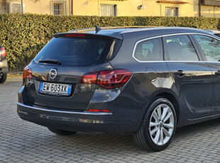 Opel Astra 1.6 dci anno 2014