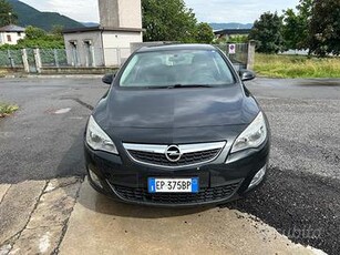 Opel astra 1700 dci 2012