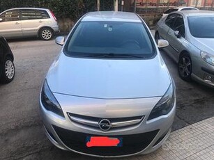 Opel Astra 1700cc 110cv cdti