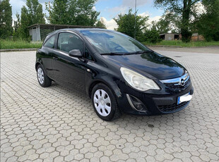 Opel corsa GPL neopatentati