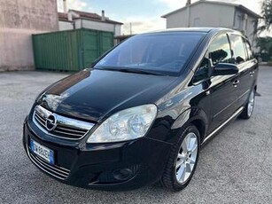 OPEL Zafira 1.8 16V VVT Cosmo