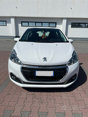 Peugeot 208 1.6