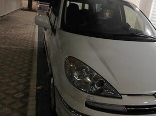 Peugeot 807