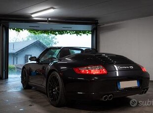 Porsche Carrera 997 4S Cabrio | 111 Approved