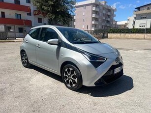 Toyota Aygo Connect 1.0 VVT-i 72 CV 5 porte x-cool