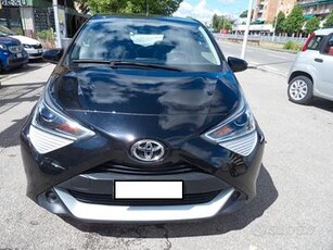 Toyota Aygo Connect 1.0 VVT-i 72 CV 5 porte x-play