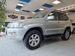 Toyota Land Cruiser 3.0 D-4D 125J MANUALE