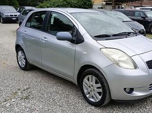 Toyota Yaris 1.0 5 porte